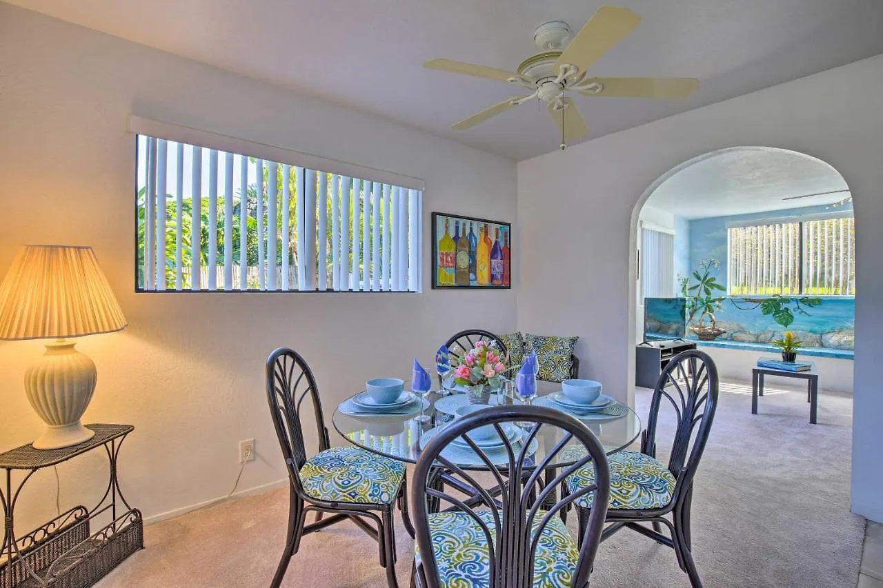 Tropical Kailua-Kona Retreat With Saltwater Pool! Lägenhet 0*,  USA