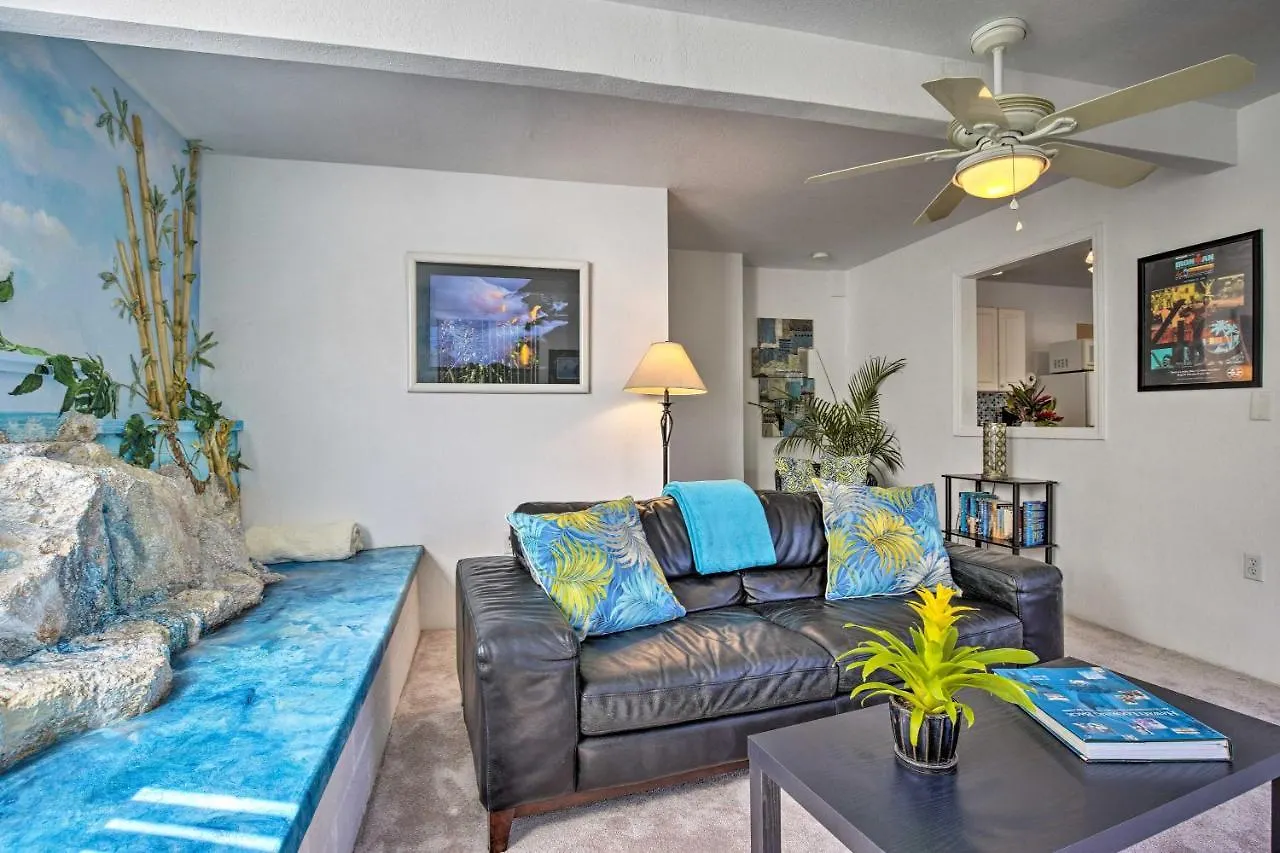 Tropical Kailua-Kona Retreat With Saltwater Pool! Lägenhet